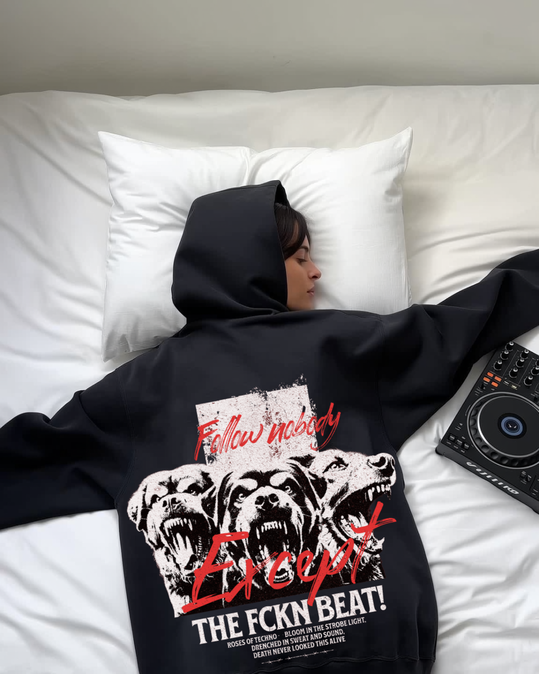 RAVE DOGS - Oversized Hoodie