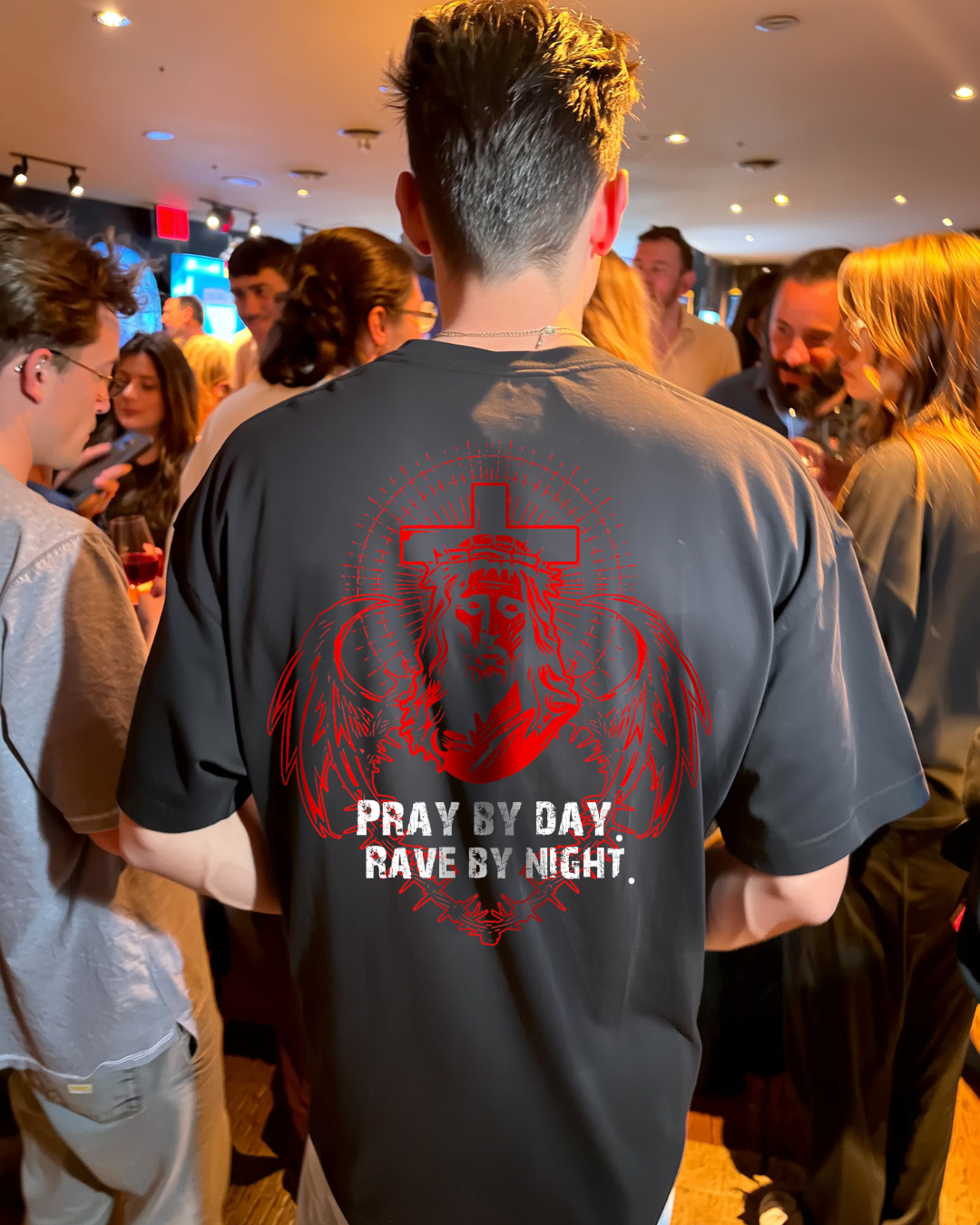 Rave by night - Oversized Shirt