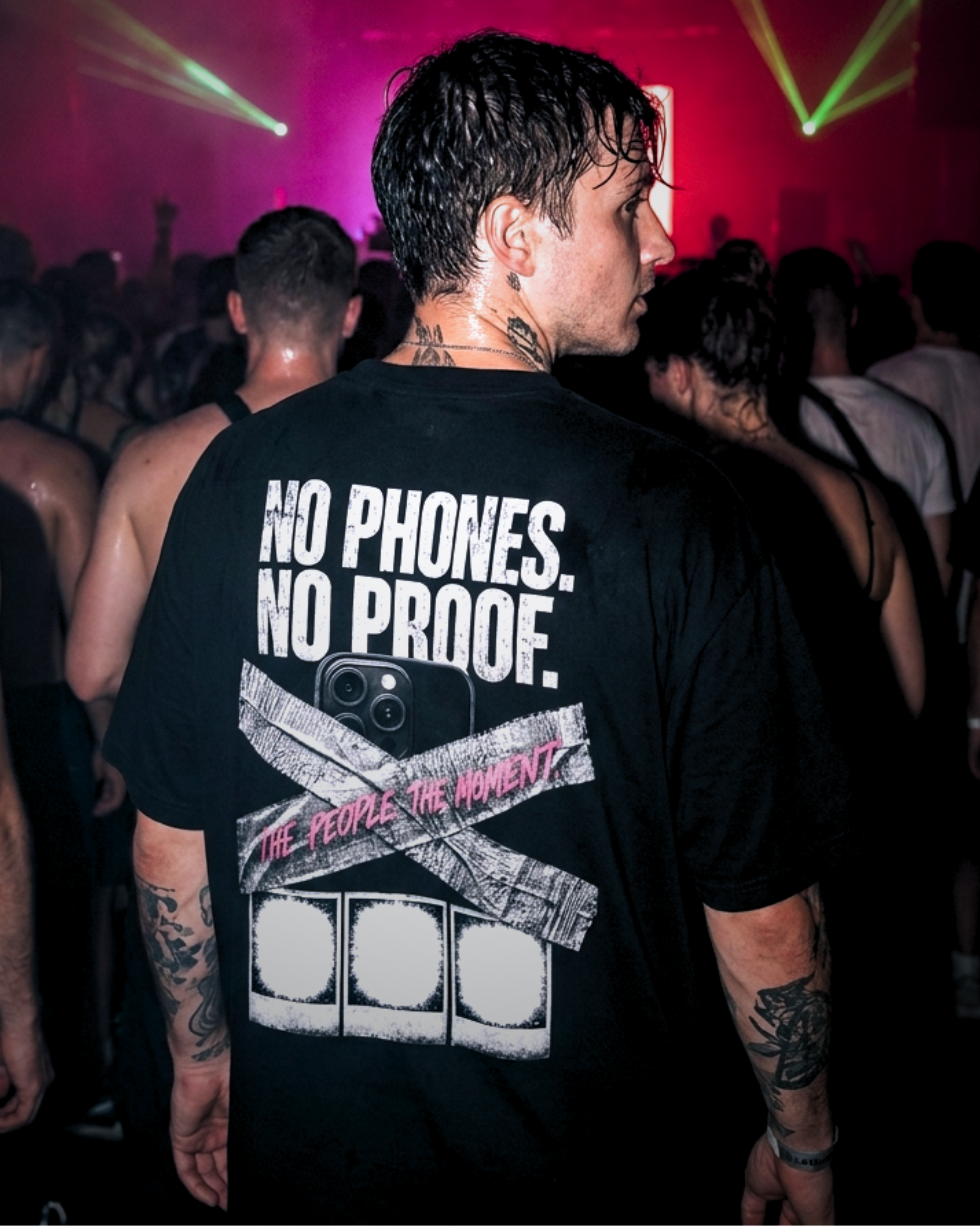 NO PHONES - OVERSIZED SHIRT