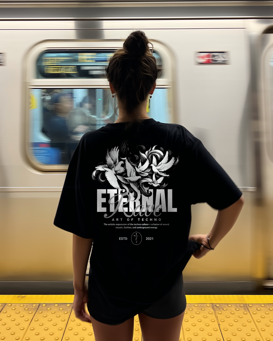 Eternal Rave - Oversized Shirt