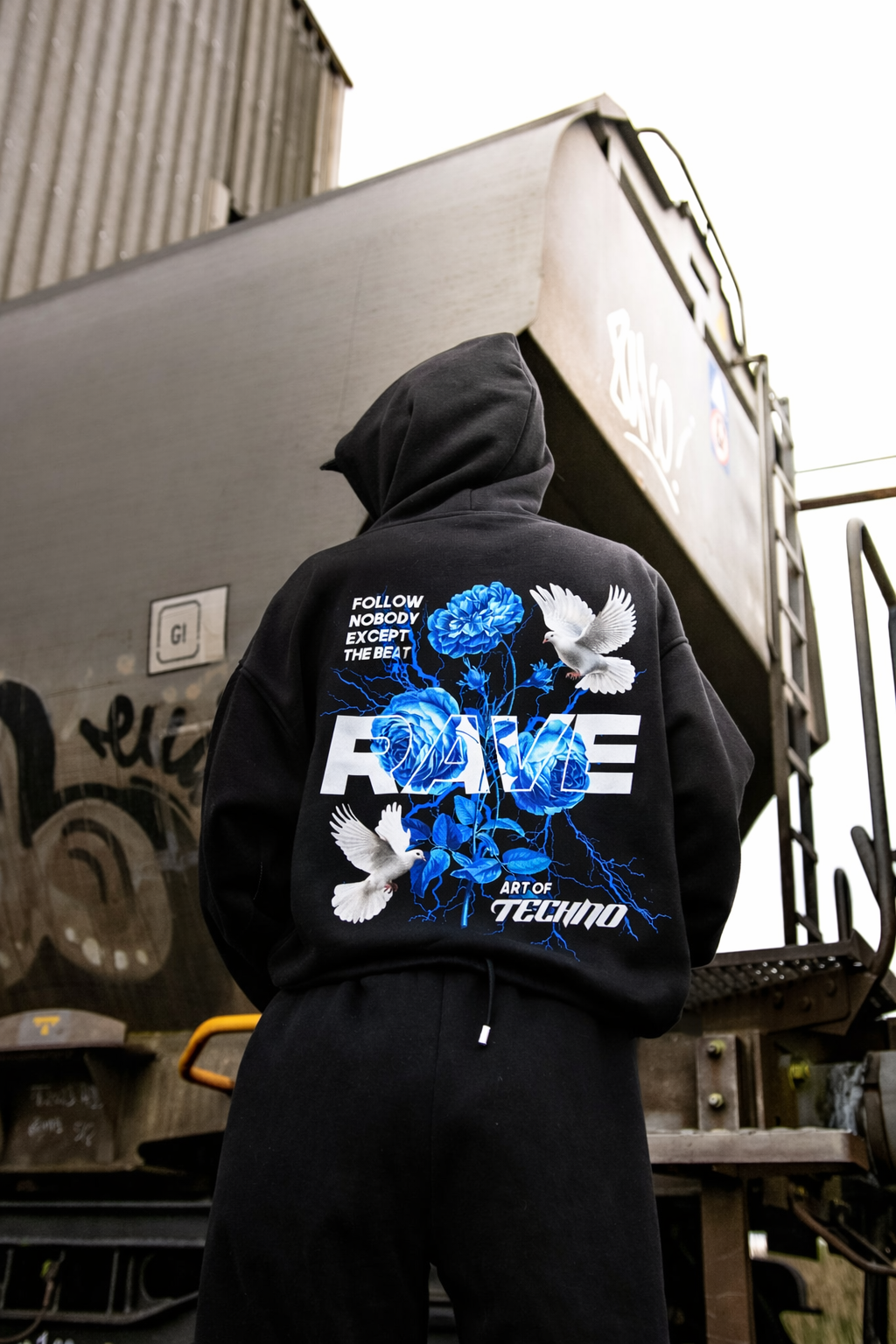 RAVE IN PEACE - Oversized Hoodie